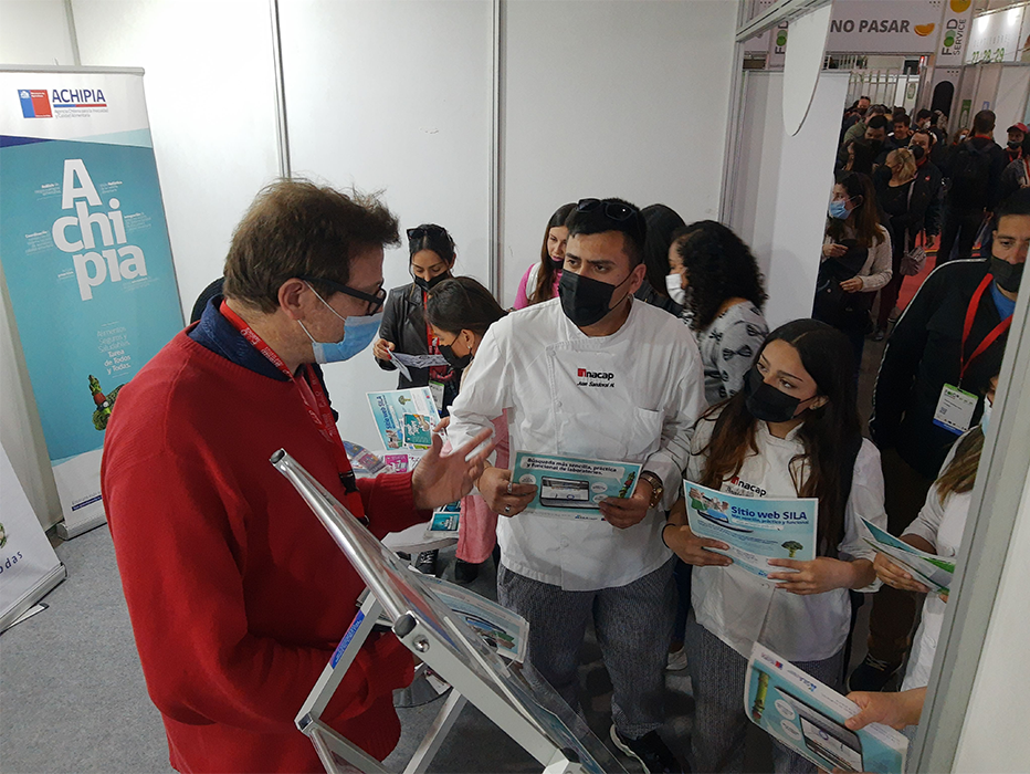 stand_food&service_2